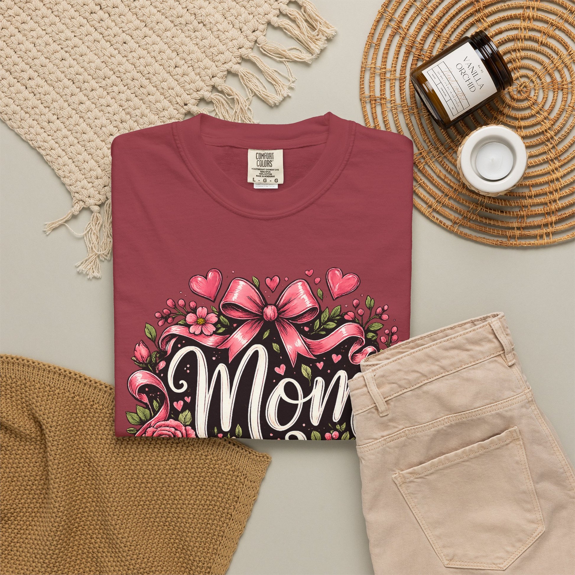 Mom_Floral_T-Shirt_Heart_and_Book_Chili