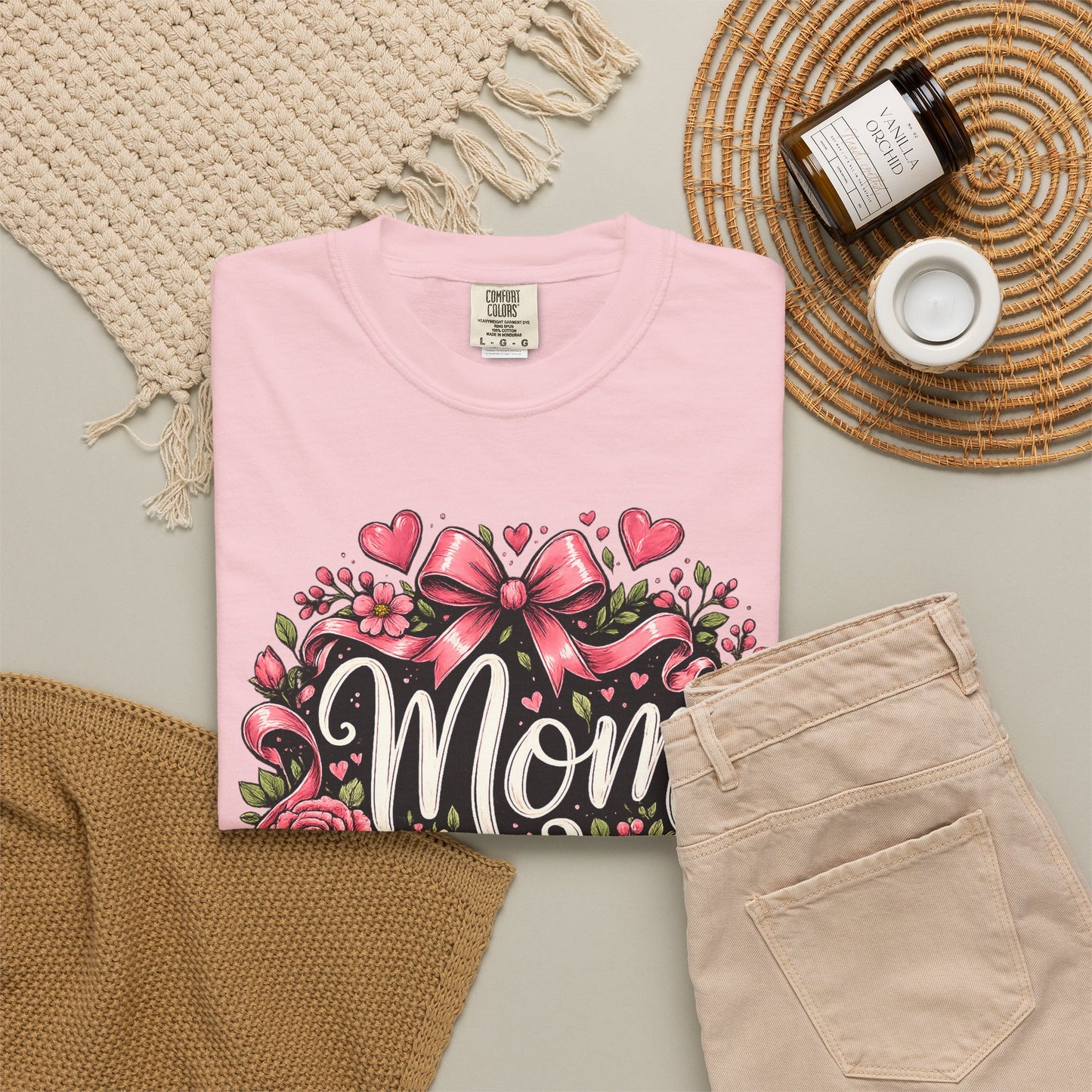 Mom_Floral_T-Shirt_Heart_and_Book_Pink