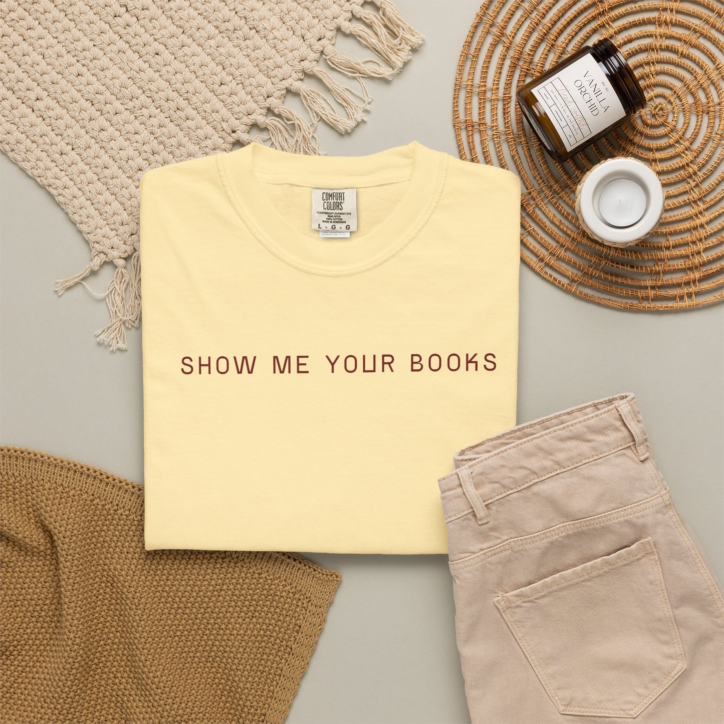 Show_Me_Your_Books_Red_text_Banana